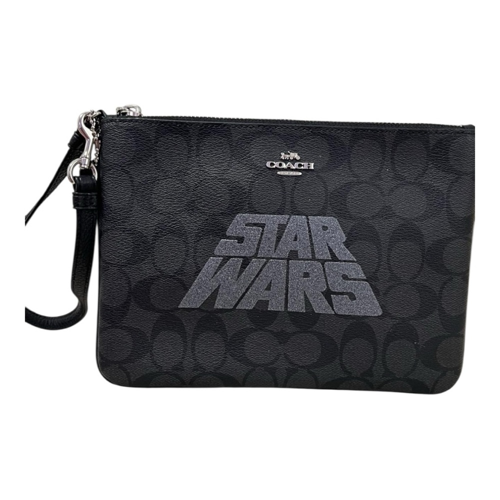 Star Wars X Coach Gallery Pouch In Signature Canvas With Motif